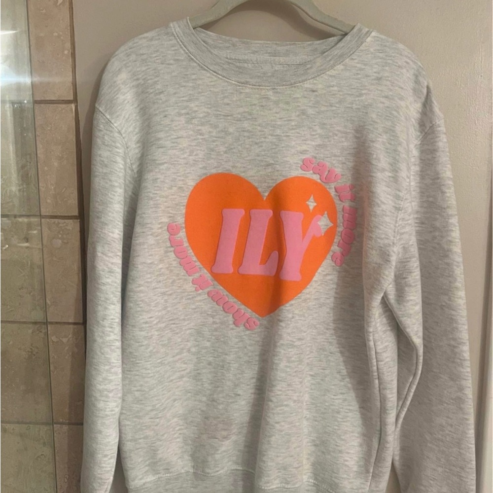 Gray crewneck Sweatshirt with Orange Heart and Pink ILY small